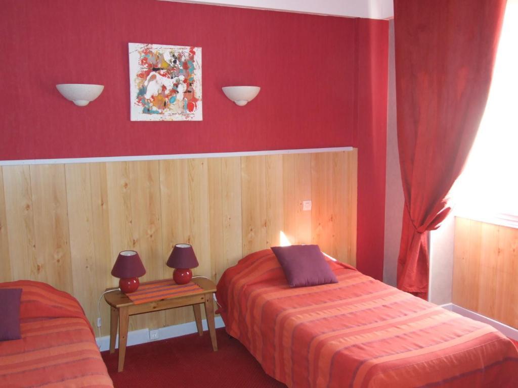 Logis Du Val D'aure Hotel 2*