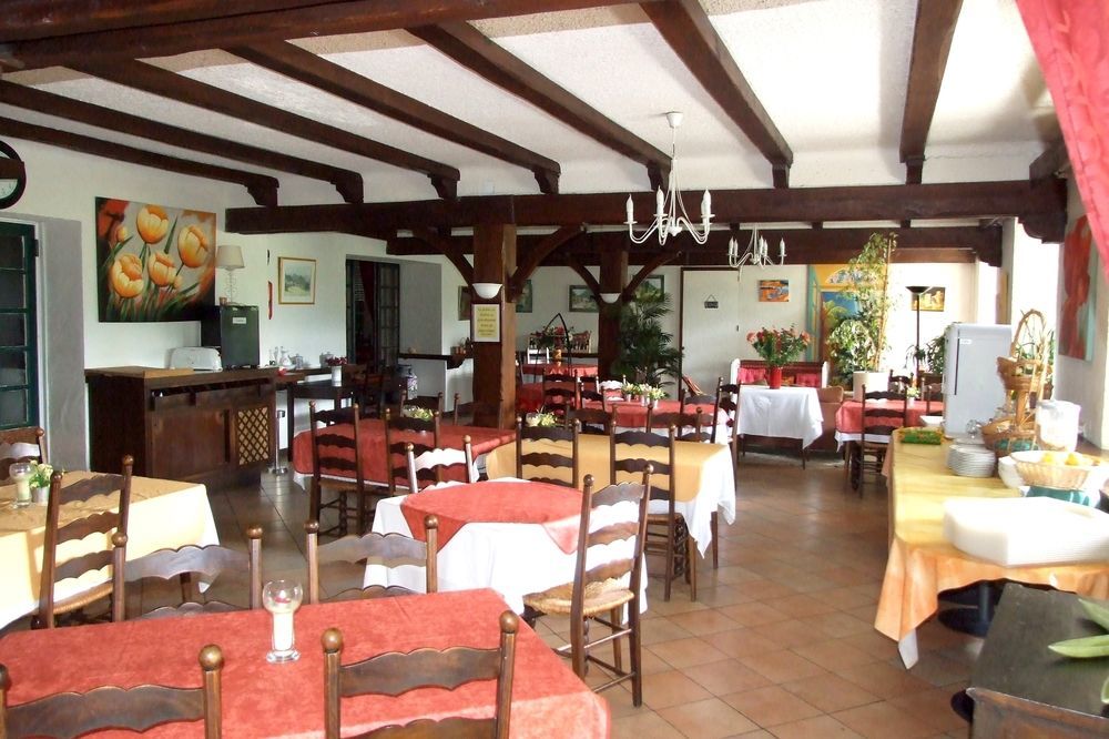 Logis Du Val D'aure Hotel 2*