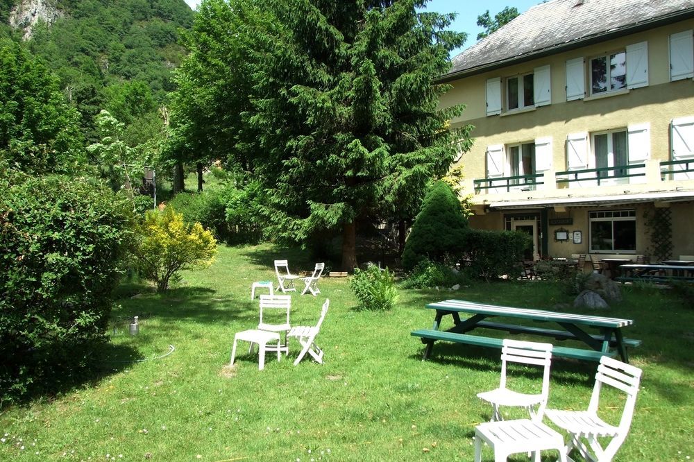 Hotel Logis Du Val D'aure 2*