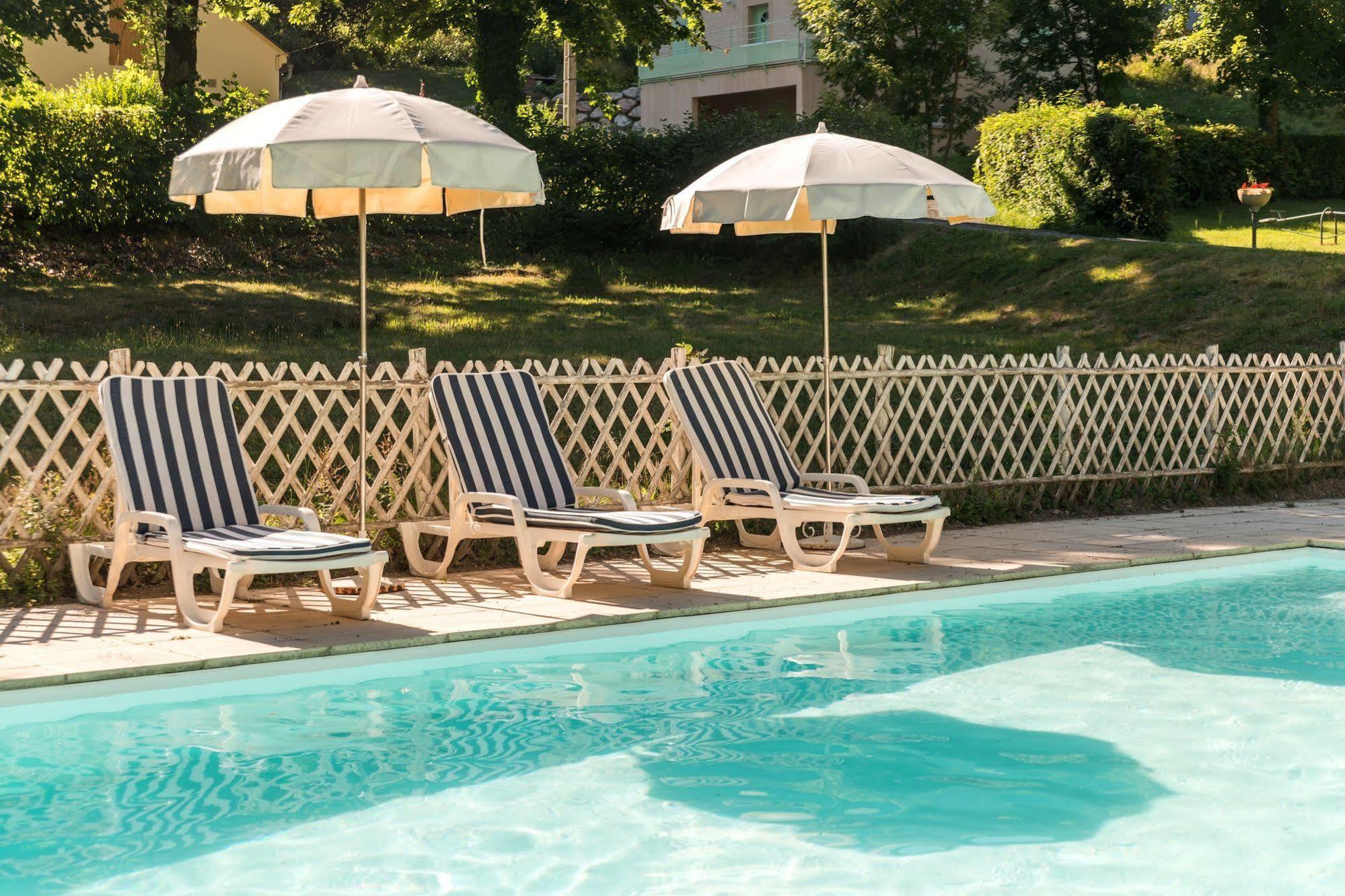 Hotel Logis Du Val D'aure 2*