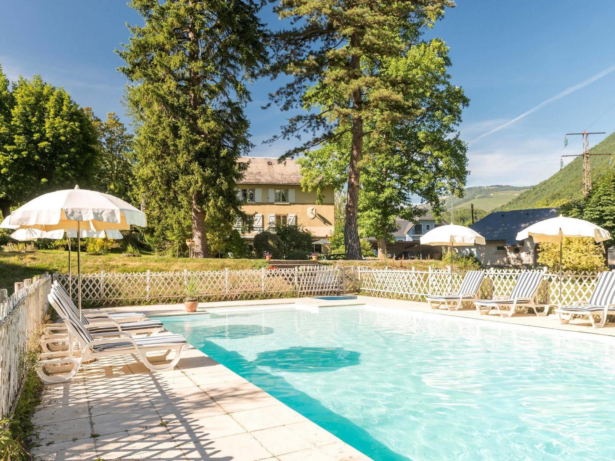 Logis Du Val D'aure 2*